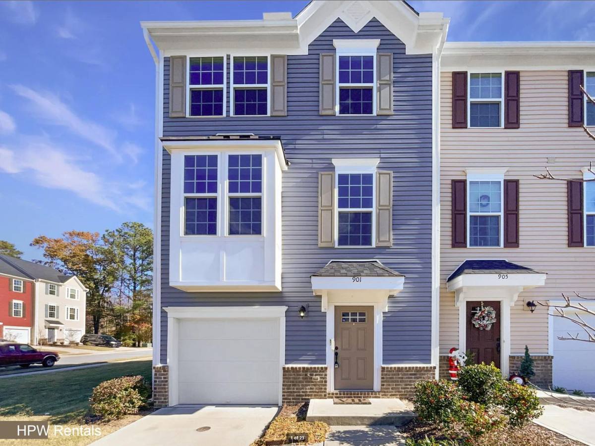 Townhouse for rent at 901 Arnold Place Dr, Fuquay Varina, NC 27526