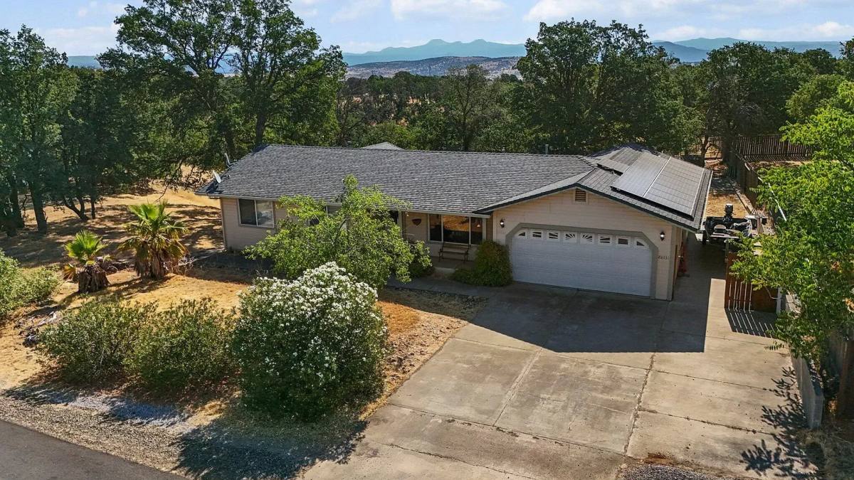 House for rent at 22131 River View Dr, Cottonwood, CA 96022