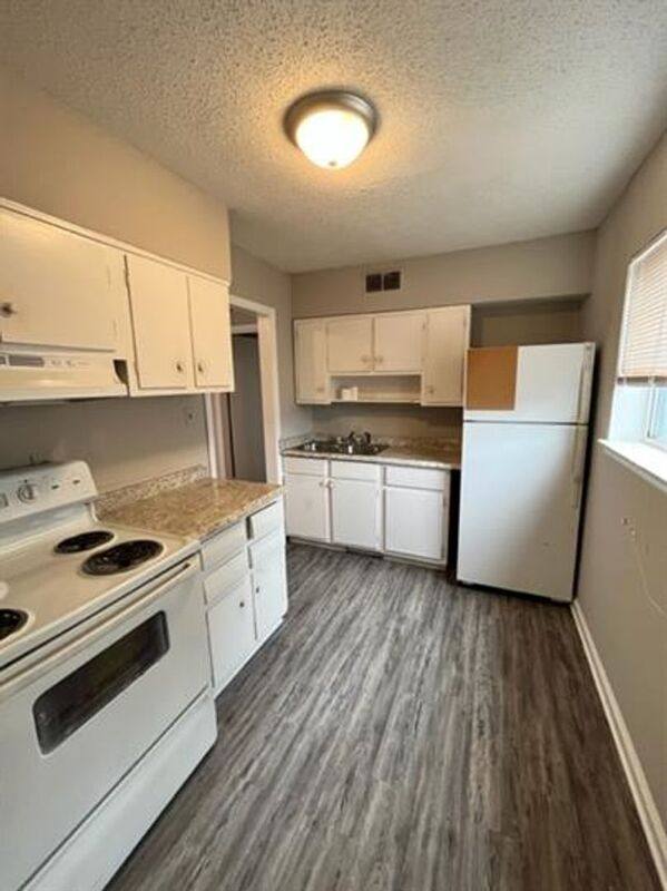 Apartment for rent at 150 N McLean St #4, Memphis, TN 38104