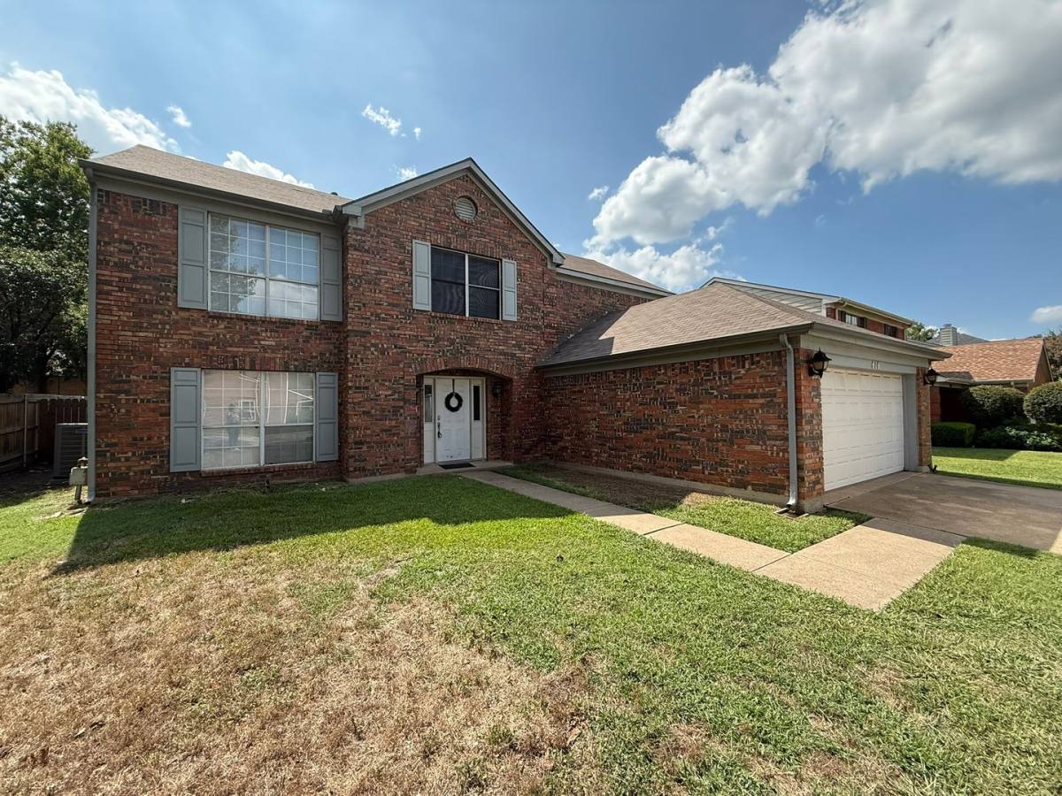 House for rent at 616 Berkley Dr, Grapevine, TX 76051