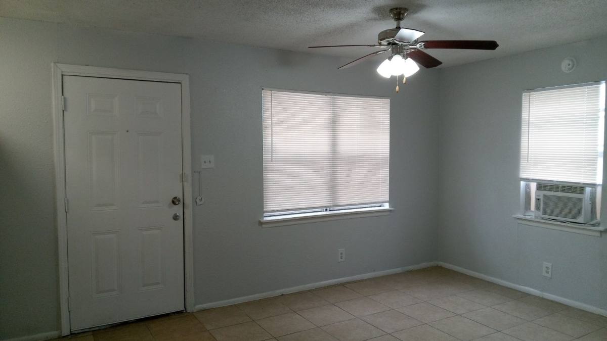 Apartment for rent at 513 Probandt, San Antonio, TX 78204