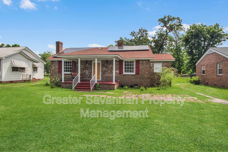 House for rent at 320 Commonwealth Ave, Port Wentworth, GA 31407