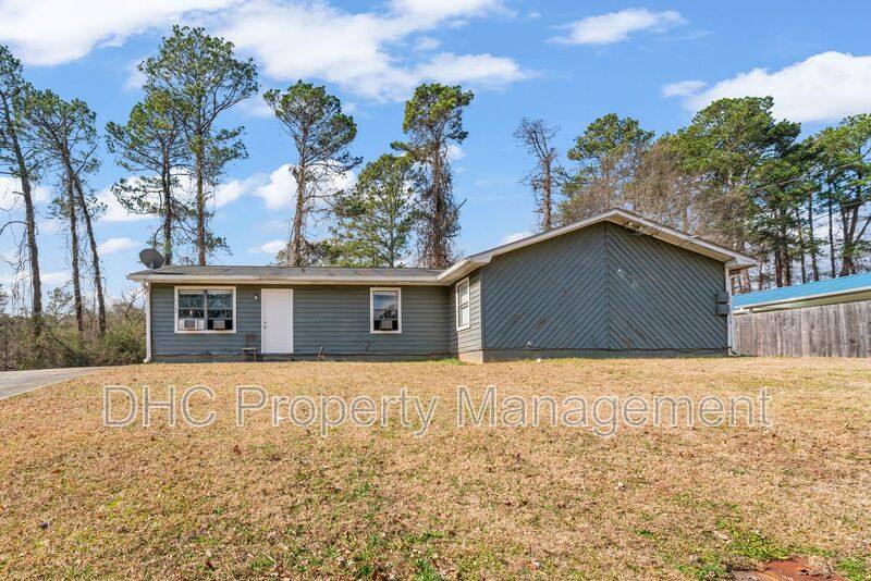 House for rent at 9142 Bent Pine Court NE, Covington, GA 30014