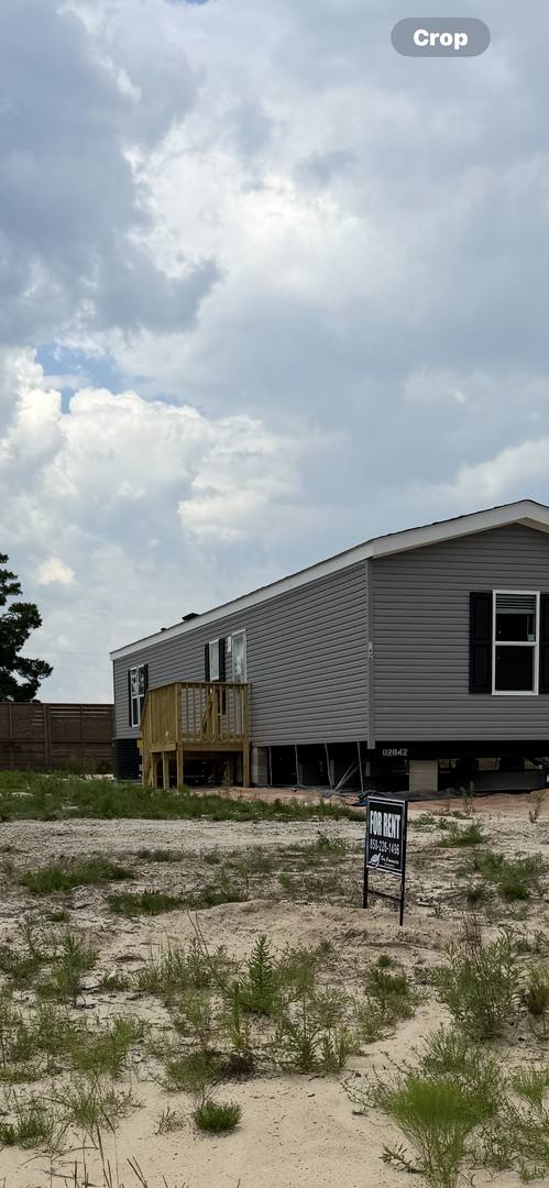 House for rent at 142 W Royal Palm Ave, Defuniak Springs, FL 32433