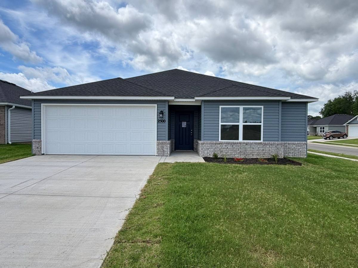 House for rent at 2500 E Jan St, Siloam Springs, AR 72761