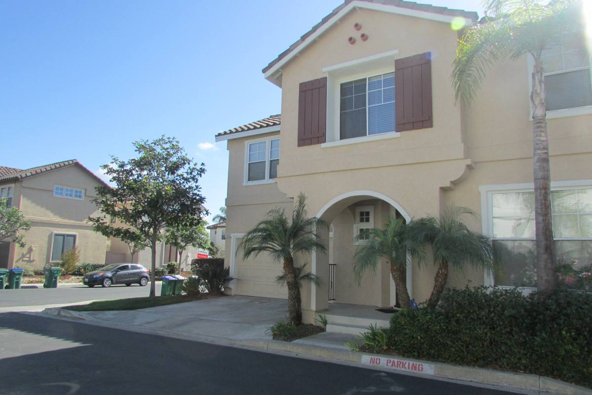 House for rent at 7143 Tanager Dr, Carlsbad, CA 92011