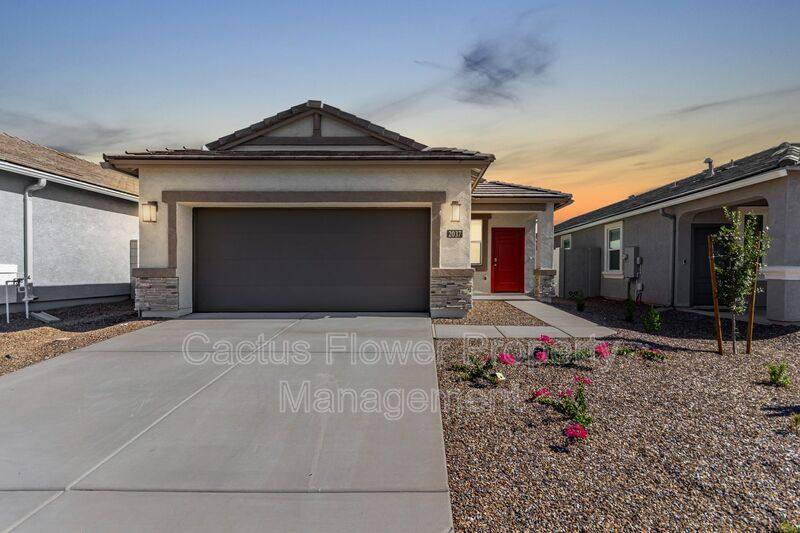 House for rent at 2037 W Shelly Ave, Mesa, AZ 85212