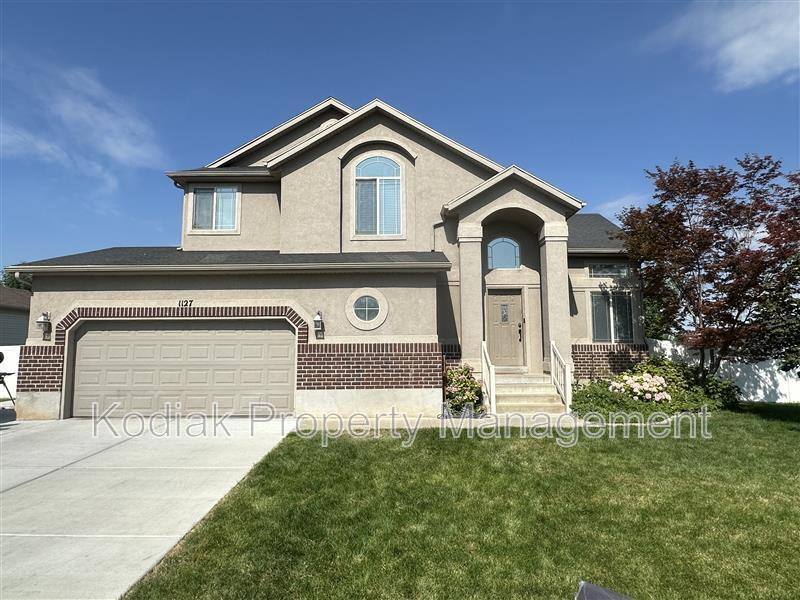 House for rent at 1127 N 1285 W, Clearfield, UT 84015
