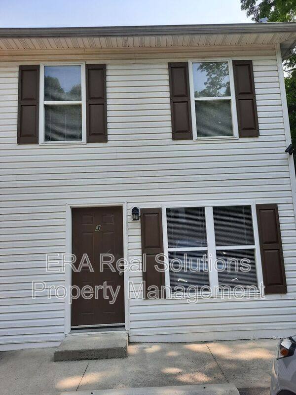 Townhouse for rent at 319 Bigelow St St2, Hillsboro, OH 45133