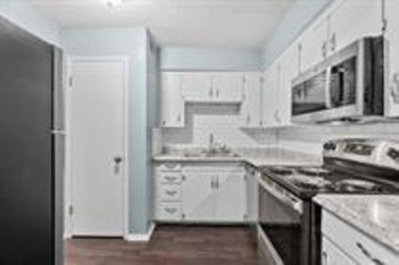 Apartment for rent at 3 NW O'Brien Rd #12, Lees Summit, MO 64063