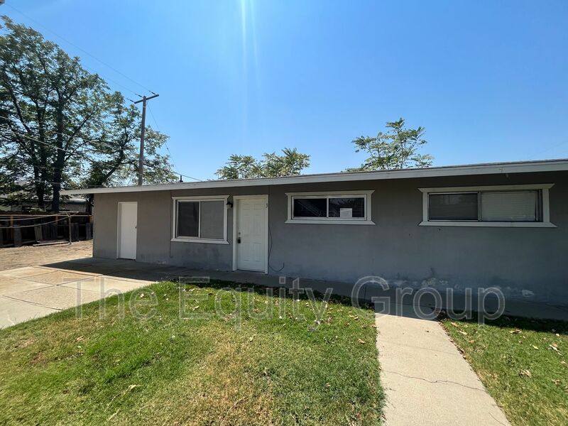 Apartment for rent at 311 E Elm St #3, Hanford, CA 93230