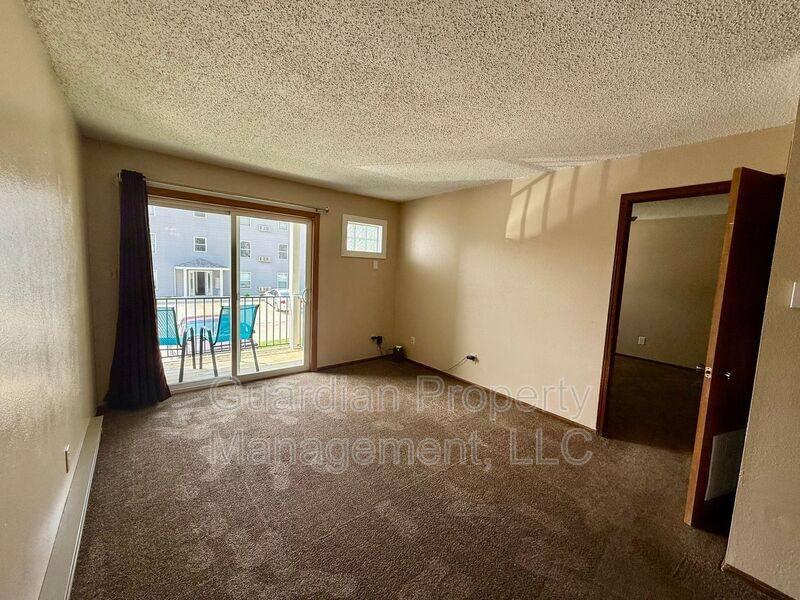 Apartment for rent at 1010 N Walnut #7, Maryville, MO 64468