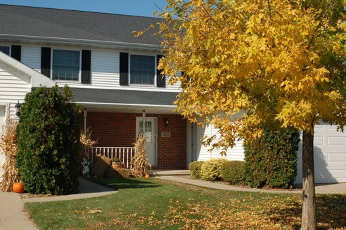 Apartment for rent at 2615-2625 Wisconsin St, Oshkosh, WI 54901