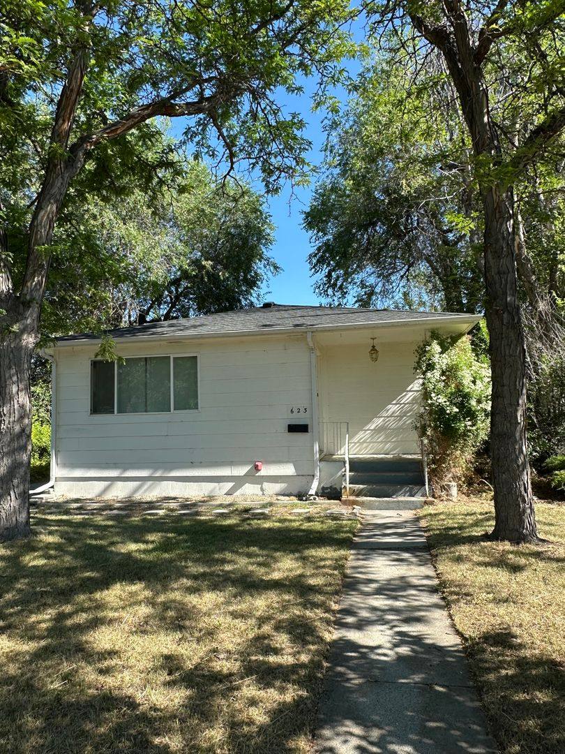 Apartment for rent at 623 Terry Ave, Billings, MT 59102