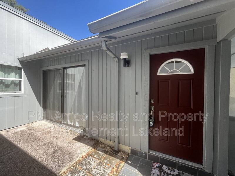 Condo for rent at 6576 Sweetbriar Lane, Lakeland, FL 33813