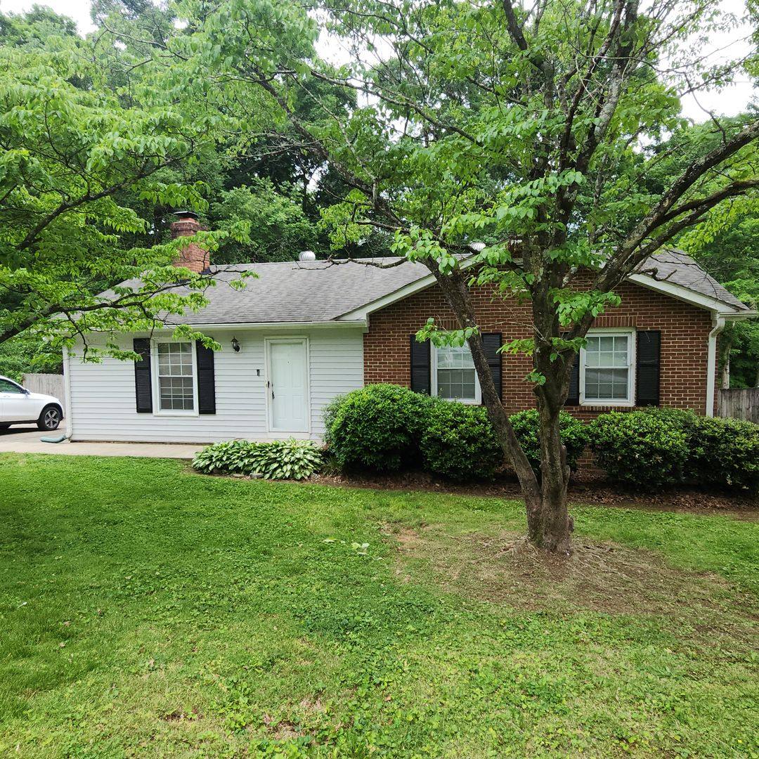 House for rent at 1910 Halifax Court, High Point, NC 27265