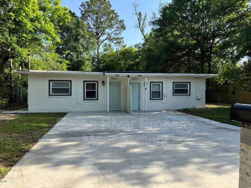 House for rent at 2829 W 6th St, Jacksonville, FL 32254