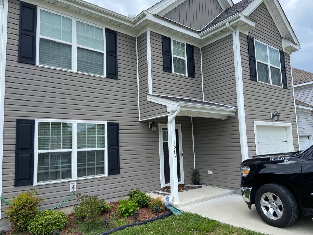 House for rent at 1517 Willow Ave, Chesapeake, VA 23325