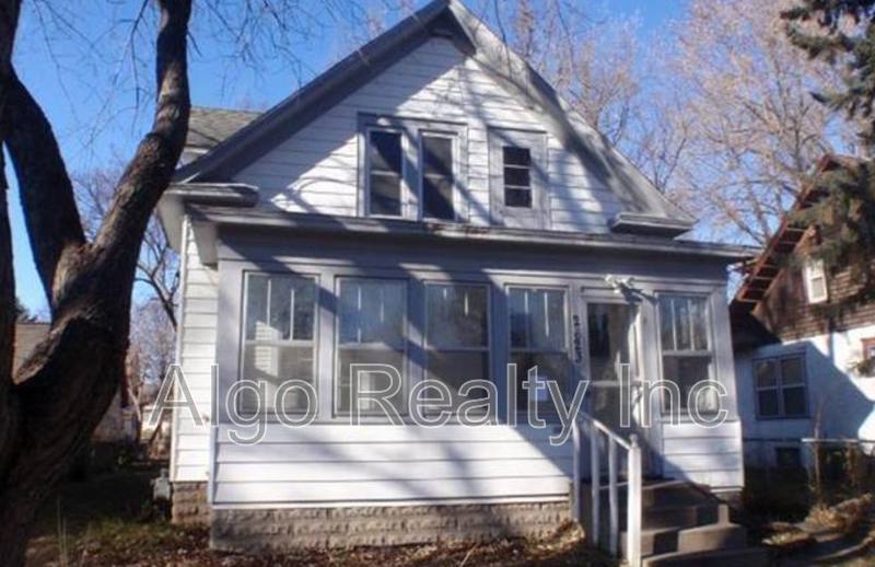 House for rent at 2623 Humboldt Ave N, Minneapolis, MN 55411