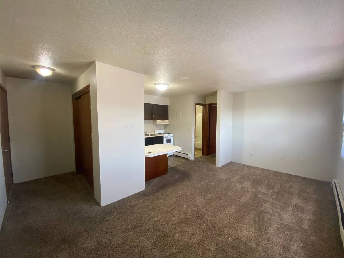 Apartment for rent at 4221 SE 13th St, Des Moines, IA 50315
