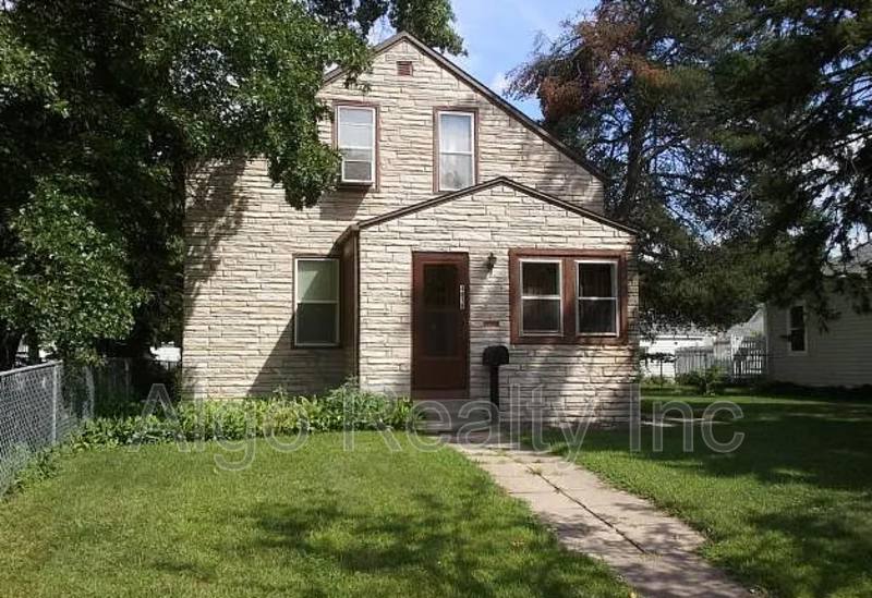 House for rent at 4818 Fremont Ave N, Minneapolis, MN 55430