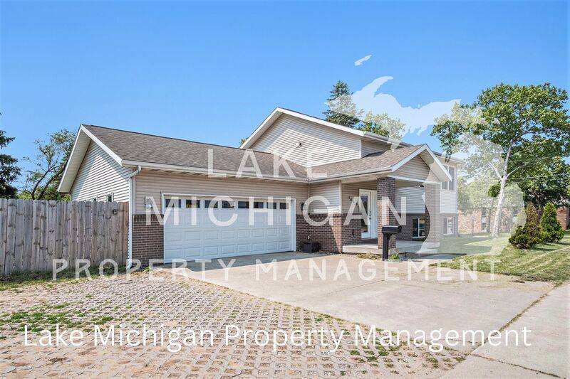 House for rent at 1460 Michigan St NE, Grand Rapids, MI 49503