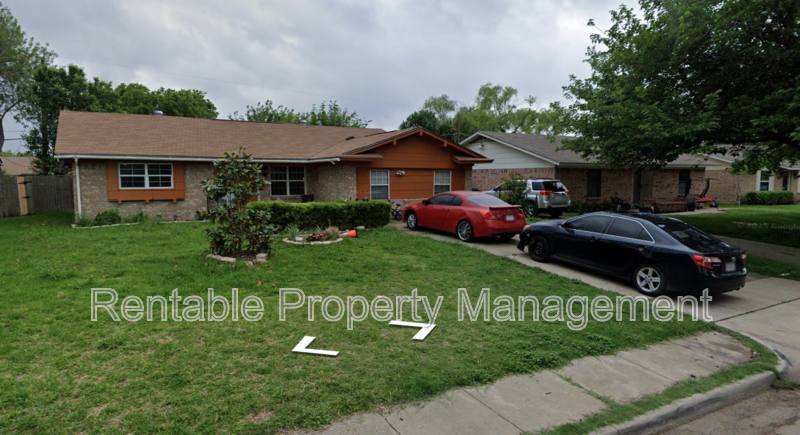 House for rent at 309 Forrest Hill Lane, Grand Prairie, TX 75052