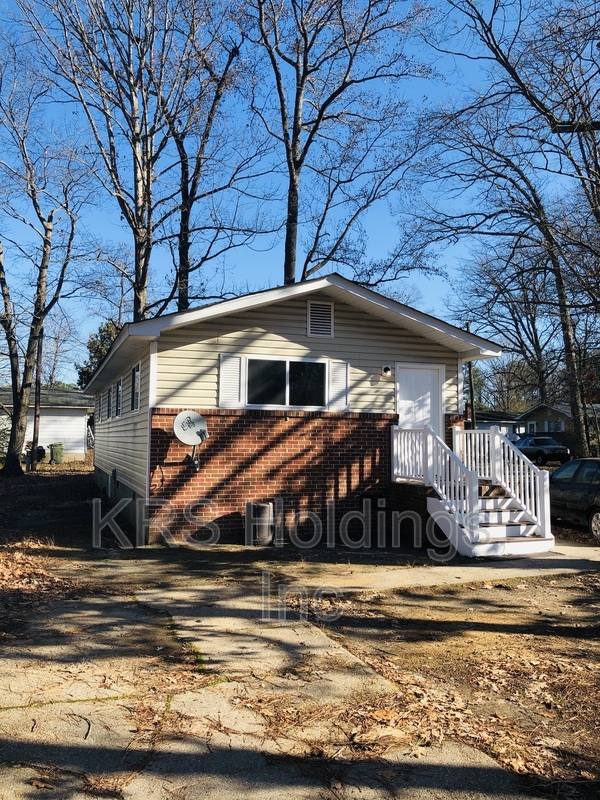 Apartment for rent at 2620 C St W Point, West Point, VA 23181