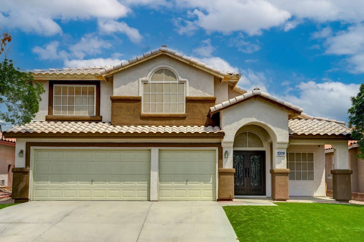 House for rent at 10016 Diving Duck Ave, Las Vegas, NV 89117