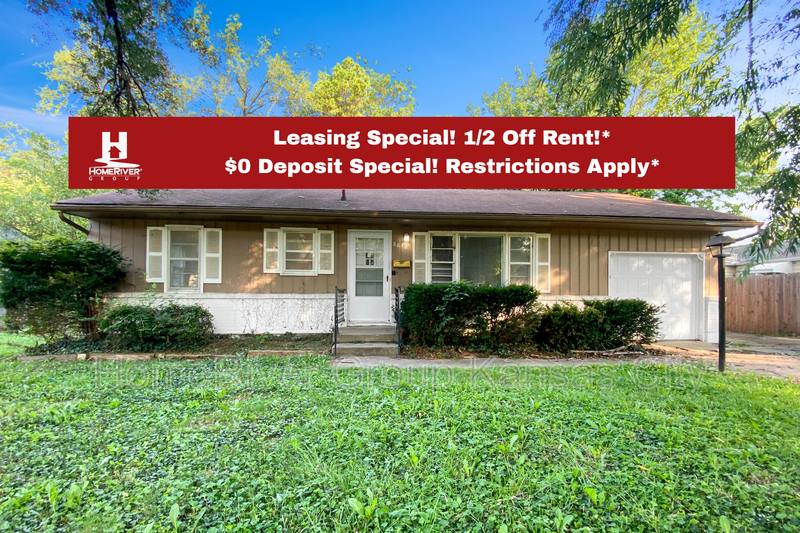 House for rent at 8812 Richards Dr, Kansas City, MO 64133