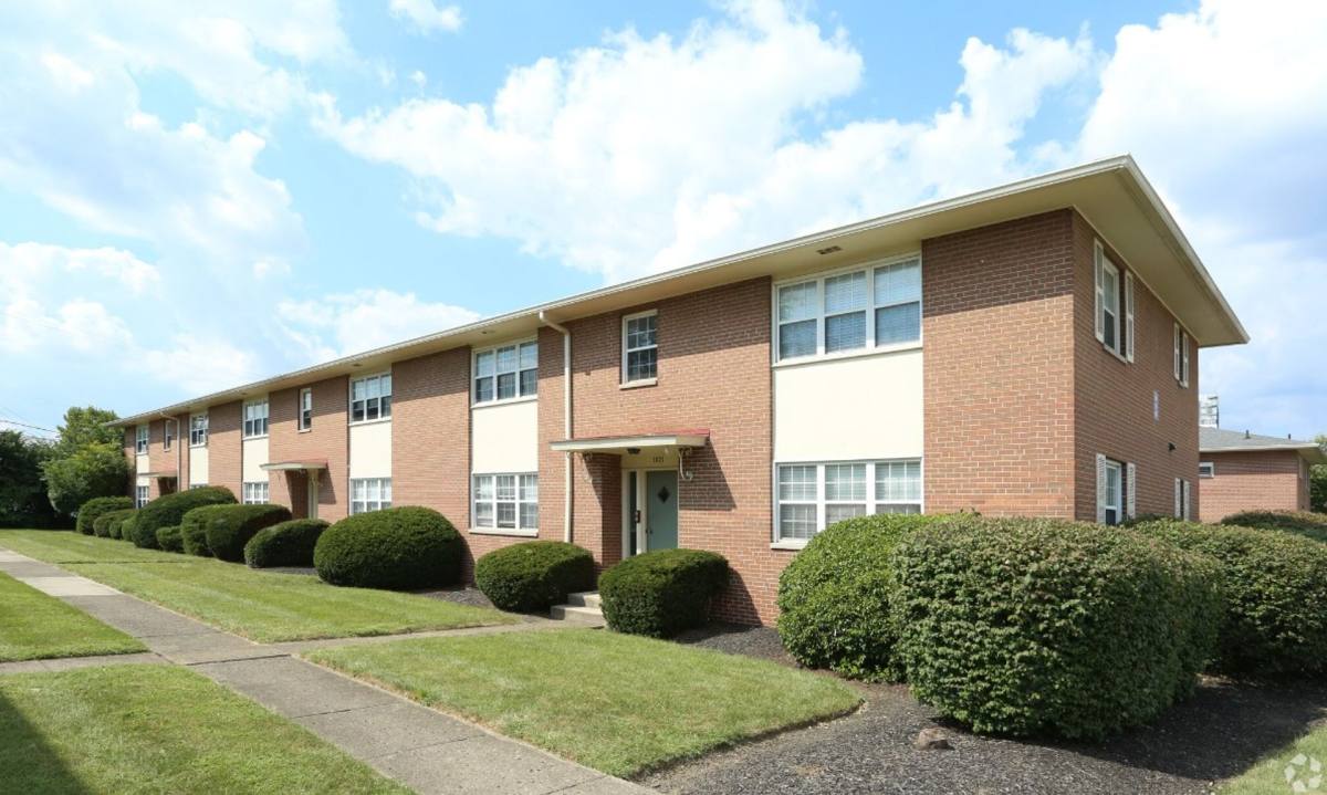 Apartment for rent at 1821 Kenny Rd, Columbus, OH 43212