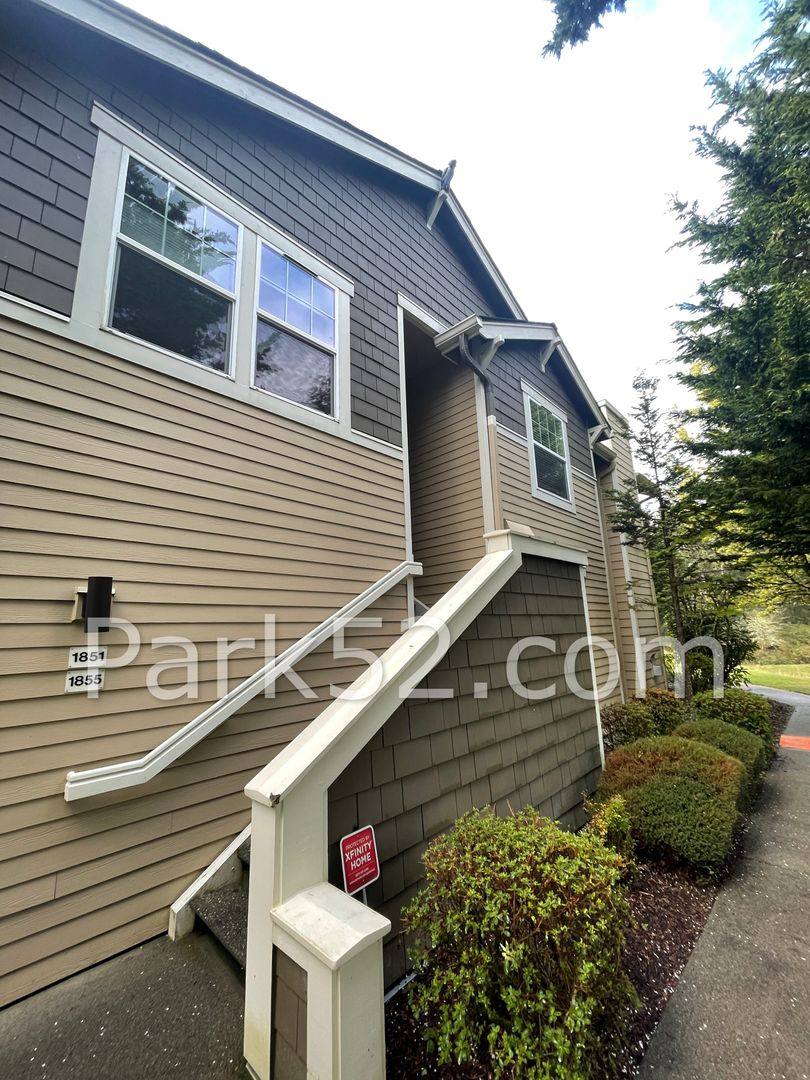 Condo for rent at 1851 McNeil Circle, Dupont, WA 98327
