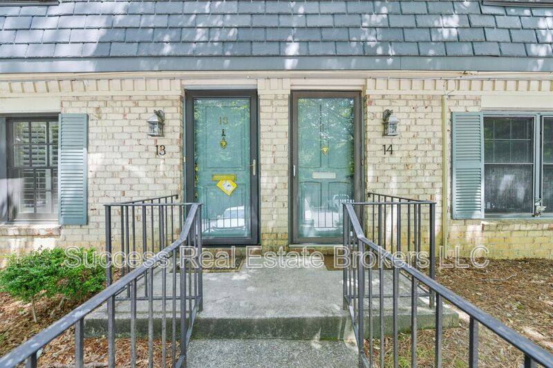 Townhouse for rent at 14 Glenald Way, Atlanta, GA 30327