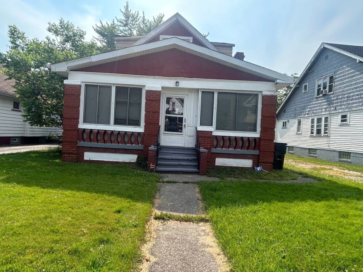 Apartment for rent at 3206 E 135 St, Cleveland, OH 44120