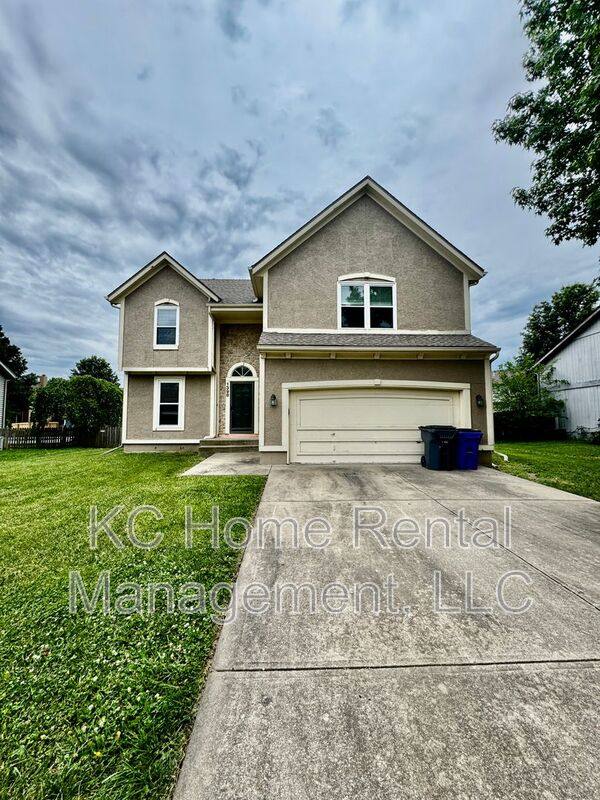 House for rent at 1398 S Brentwood Dr, Olathe, KS 66062