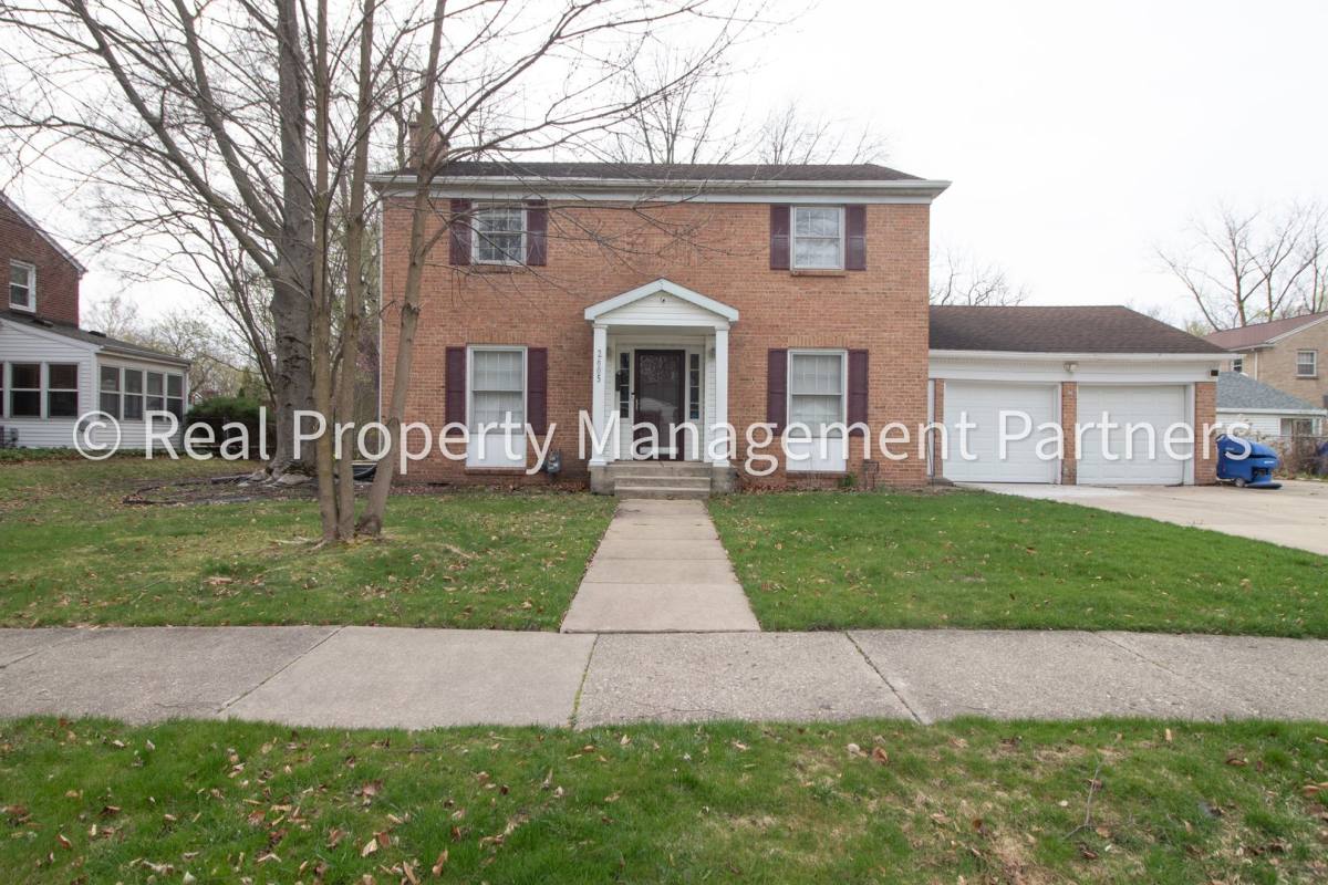 House for rent at 2605 Evernia Ave SE, Grand Rapids, MI 49507