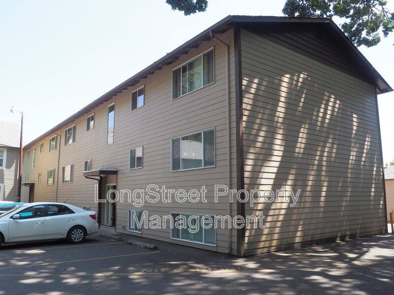Apartment for rent at 824 SW Grove St #4, Corvallis, OR 97333