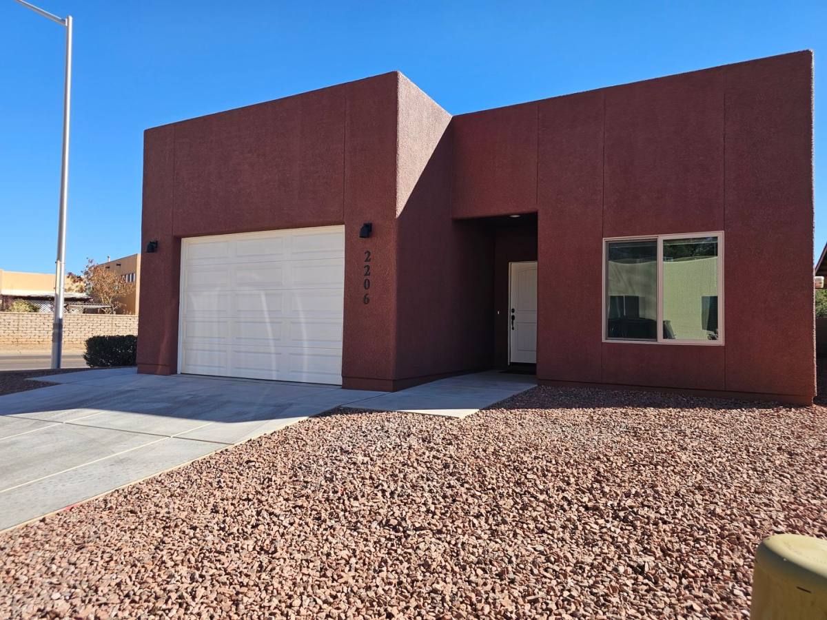House for rent at 2206 Las Brisas Way, Sierra Vista, AZ 85635