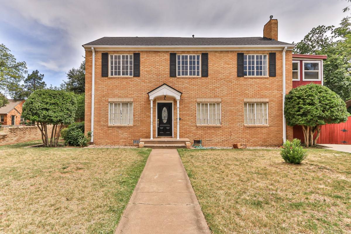 House for rent at 2324 17th St, Lubbock, TX 79401