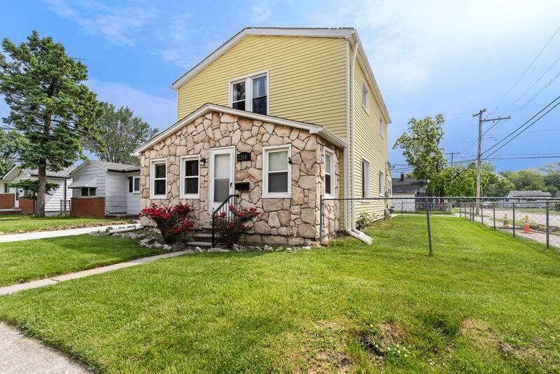 House for rent at 23504 Columbus Ave, Warren, MI 48089