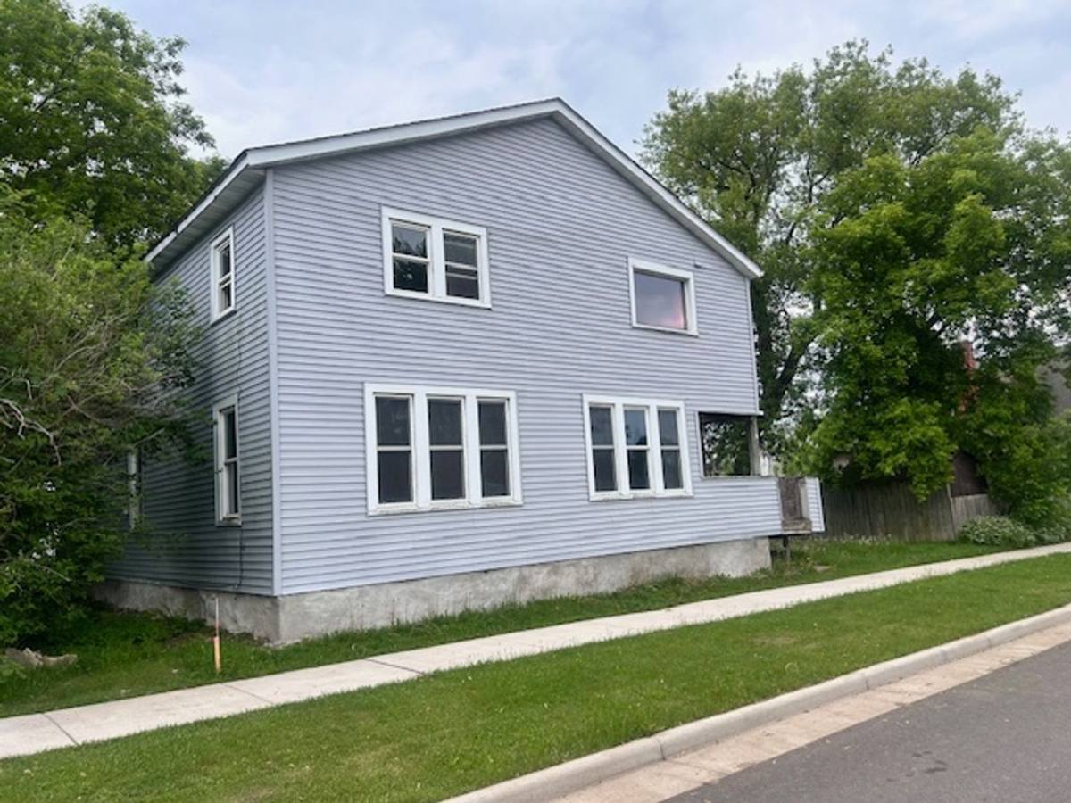 Apartment for rent at 104 N 2nd St, Colby, WI 54421