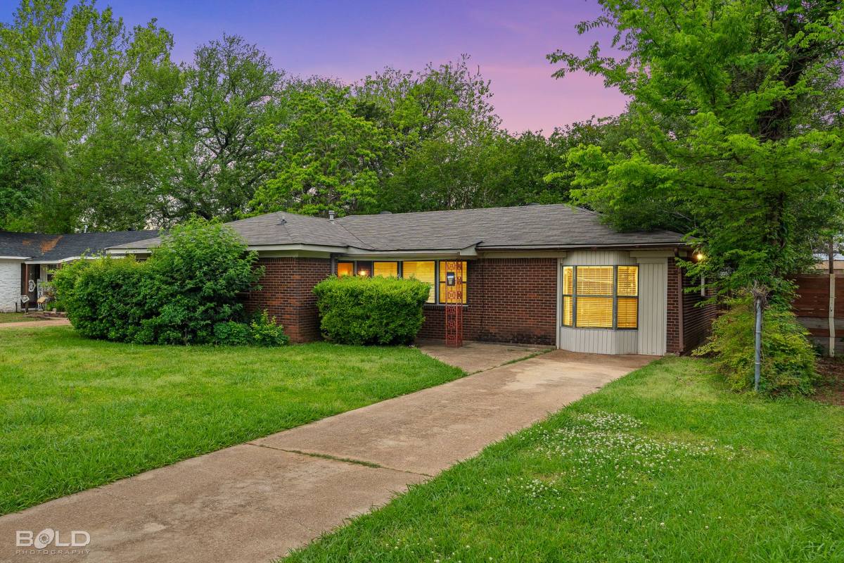 House for rent at 2502 Ormond Place, Bossier City, LA 71111