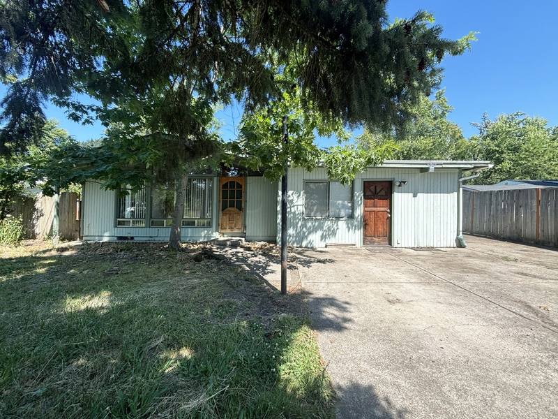 House for rent at 3817 E Amazon Dr, Eugene, OR 97405