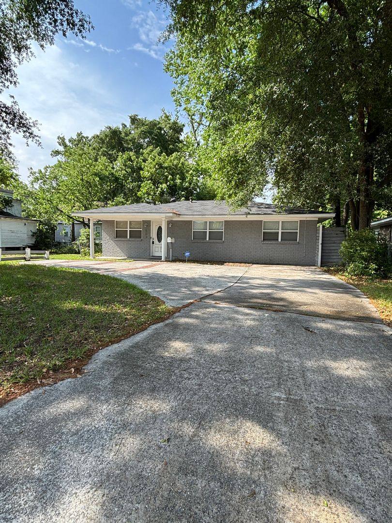 House for rent at 603 E 31st St, Savannah, GA 31401