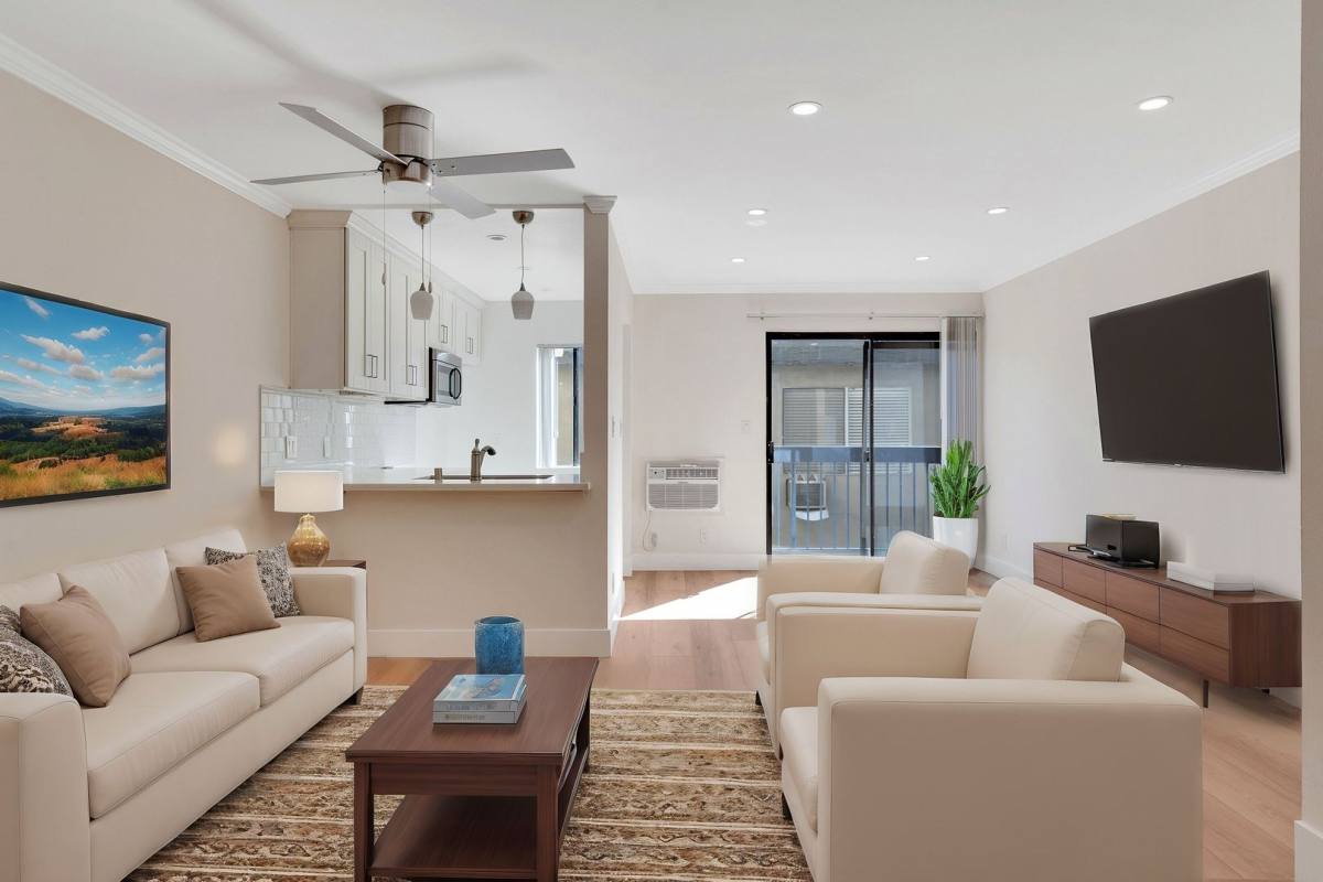 Apartment for rent at 1255 N Orange Dr, Los Angeles, CA 90038