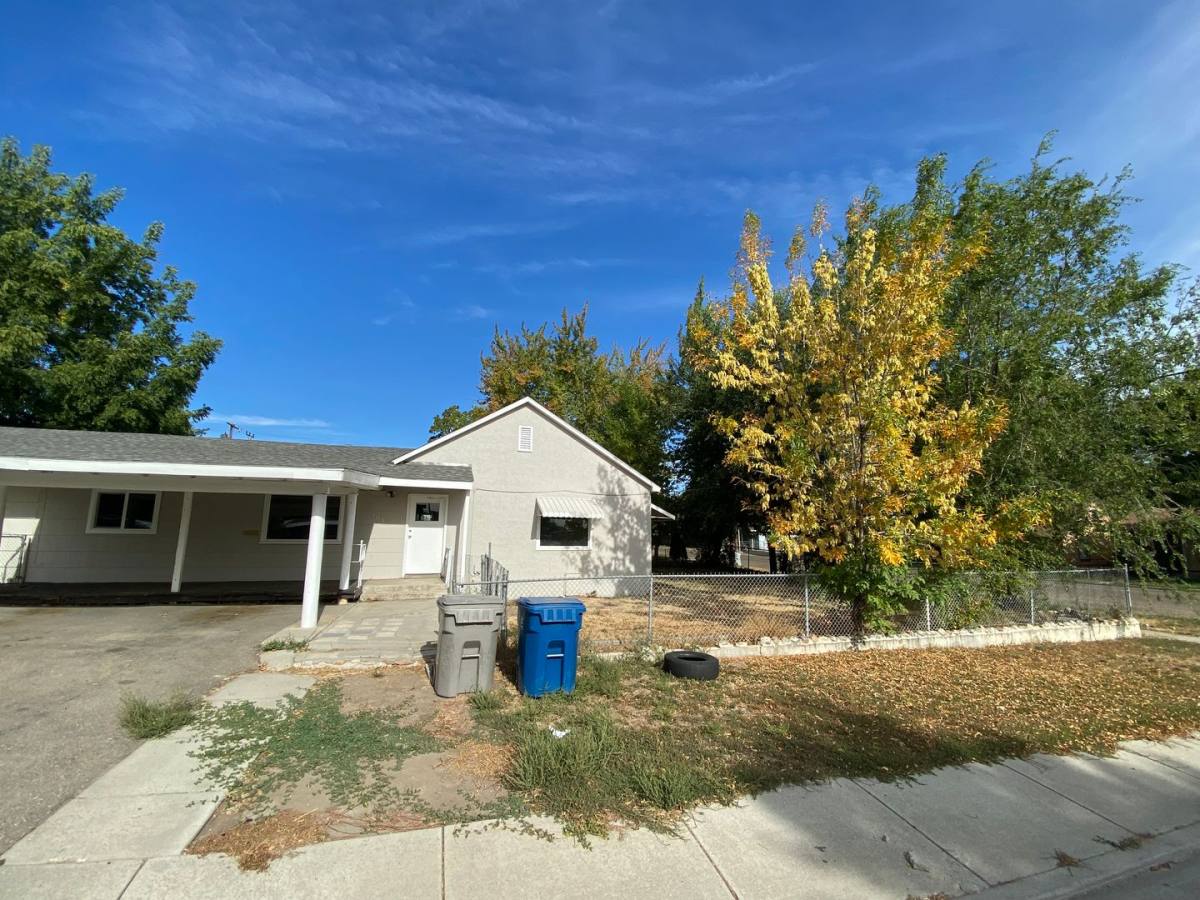 Townhouse for rent at 203 23rd Ave S, Nampa, ID 83651