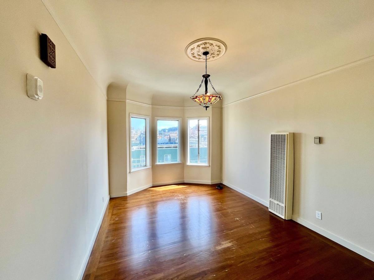 Apartment for rent at 2476 Bush St, San Francisco, CA 94115