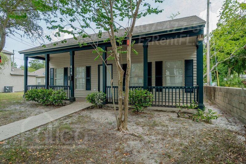 House for rent at 800 8th St, West Palm Beach, FL 33401