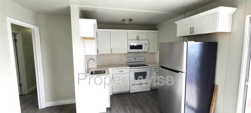 Apartment for rent at 45 W 1600 N #B, Clearfield, UT 84015