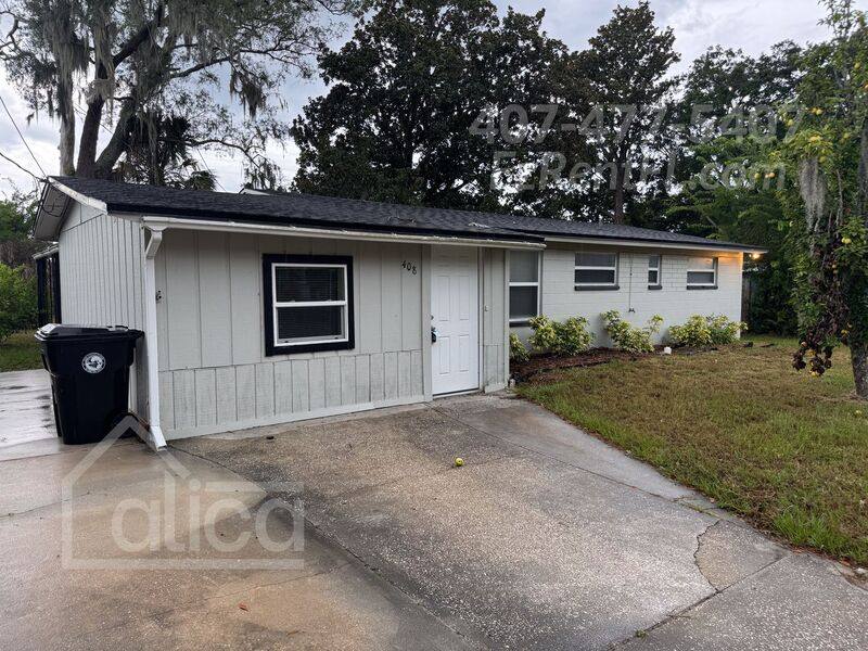 House for rent at 408 Woodside Dr, Orange Park, FL 32073